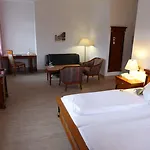 Stadt Hotel