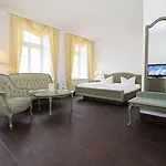 Hotell Stadt 4*