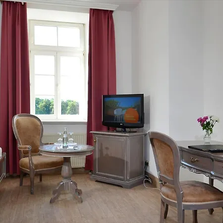 Otel Stadt Hameln 4*