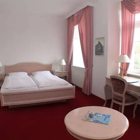 Otel Stadt Hameln 4*
